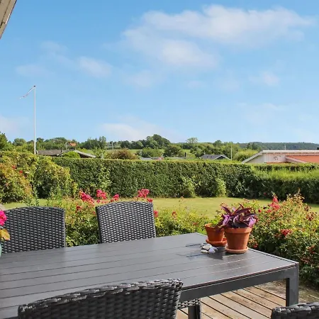בית נופש Reinhold - 200m From The Sea In Djursland And Mols By Interhome