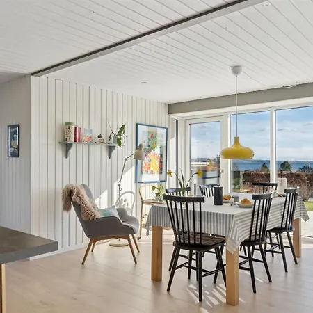 度假居 Reinhold - 200m From The Sea By Interhome