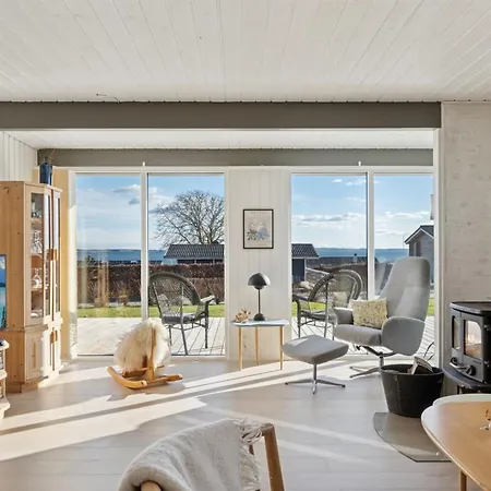 Reinhold - 200m From The Sea By Interhome * Rønde
