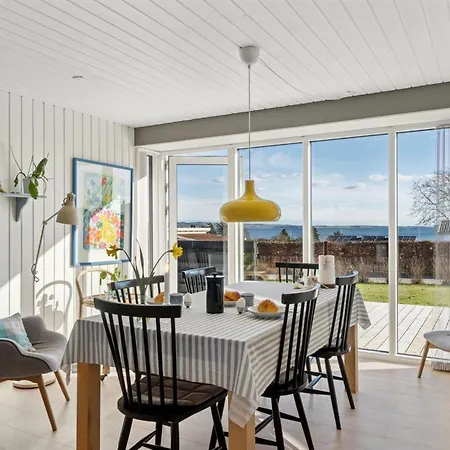 Prázdninový dům Reinhold - 200m From The Sea By Interhome