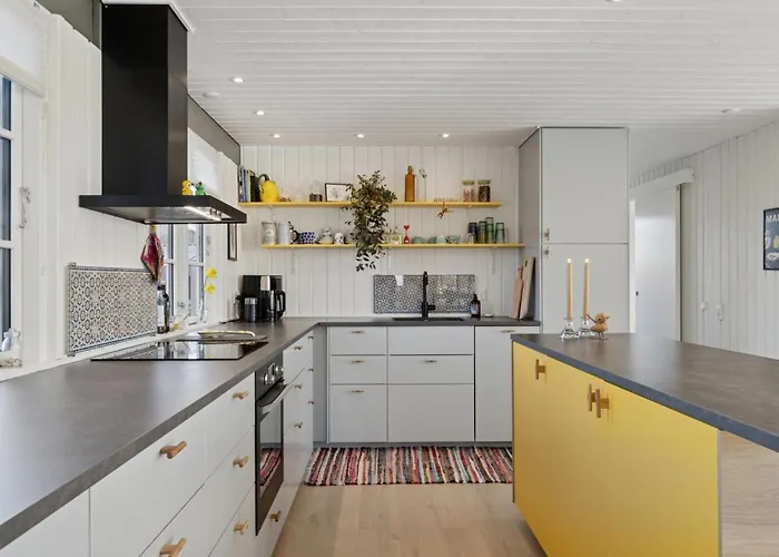 度假居 Reinhold - 200m From The Sea By Interhome Rønde