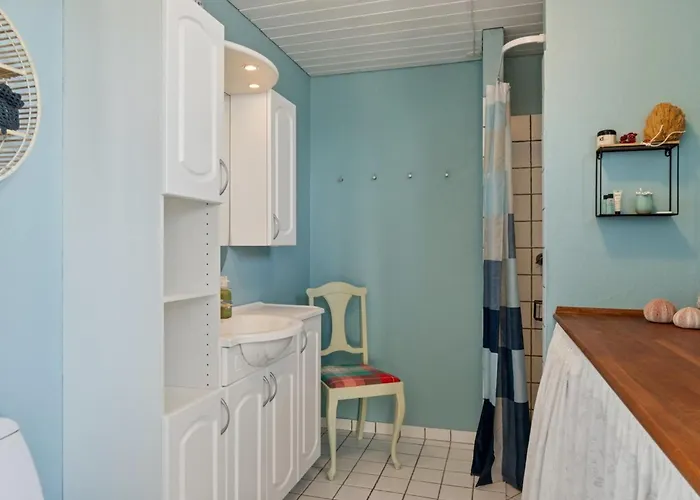 度假居 Reinhold - 200m From The Sea By Interhome