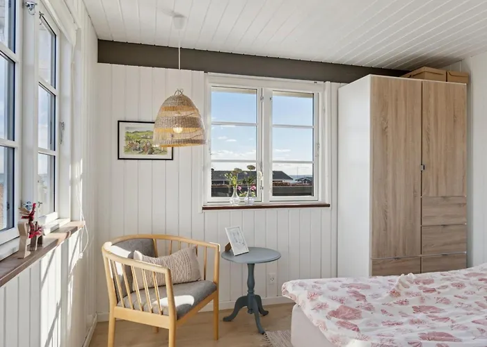 Reinhold - 200m From The Sea By Interhome